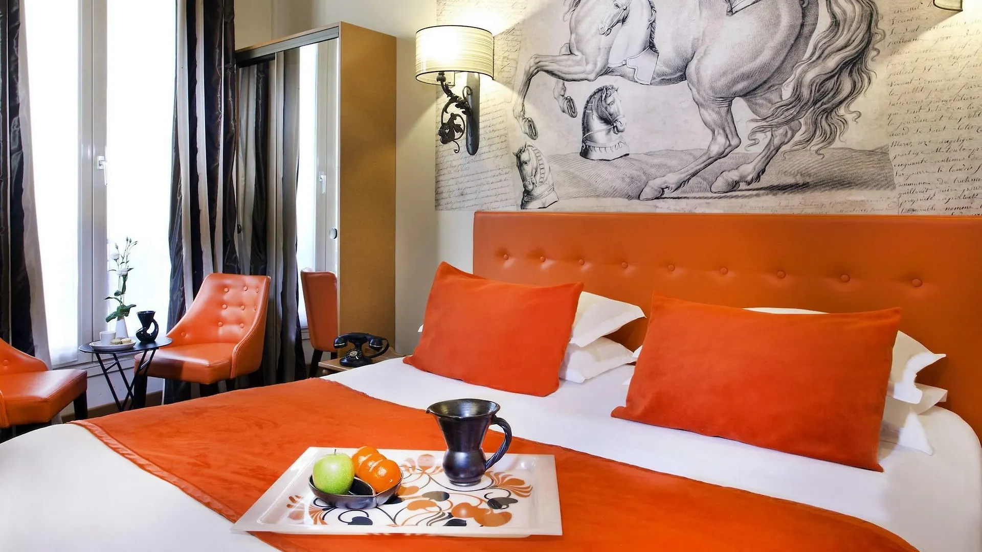 Hotel Des Ducs D'Anjou Paris France