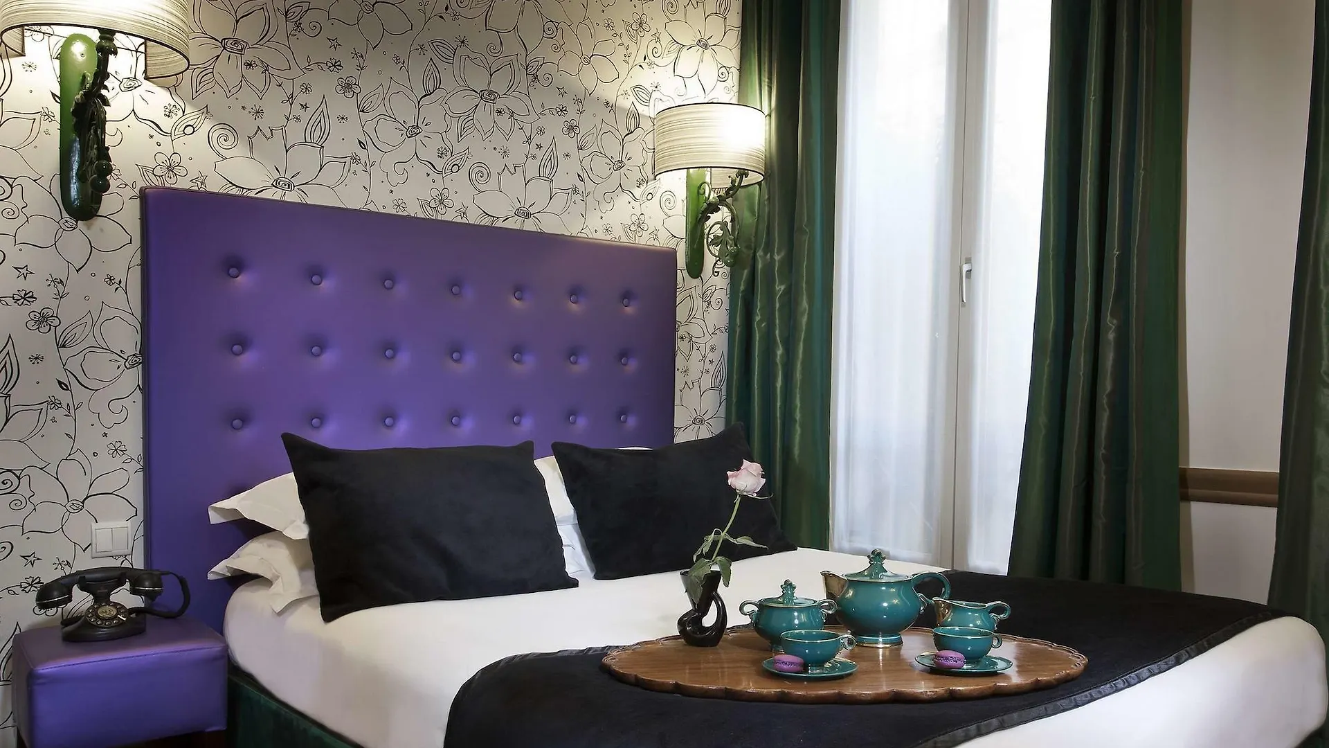 Hotel Des Ducs D'Anjou Paris France