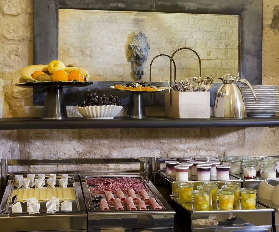 ****  Hotel Des Ducs D'Anjou Paris France