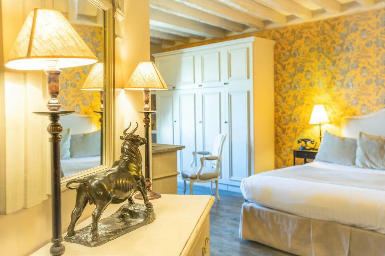Hotel Des Ducs D'Anjou Paris France